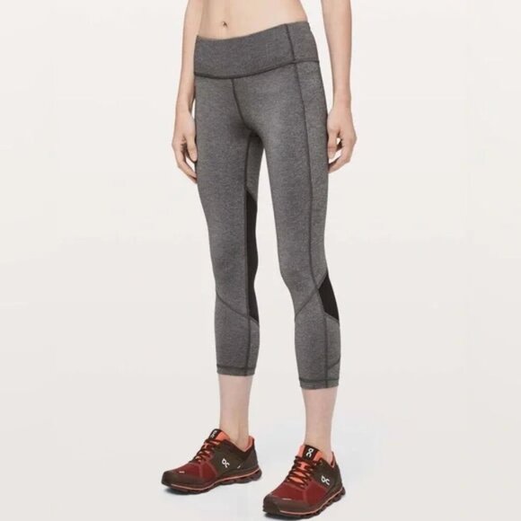 LULULEMON - Pace Rival Crop *22" Heathered Black / Black in Size 6 - Picture 1 of 10